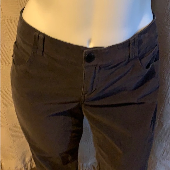 Democracy Denim - Corduroy skinny jeans in brown.